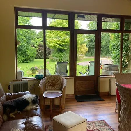 Grove House Country * Shanballymore