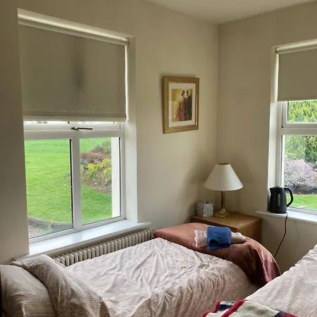 Grove House Country *