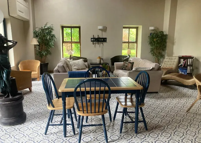 Grove House Country Pensión Shanballymore