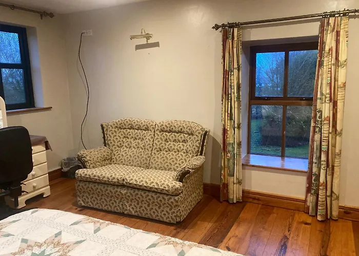 Grove House Country *